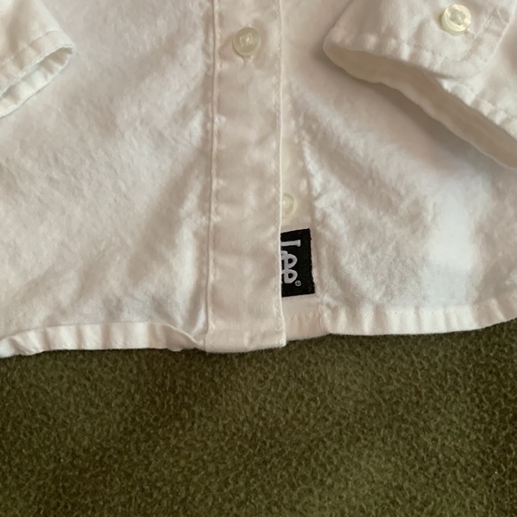 Lee Uniforms button up, long sleeve white shirt.  Size L. Chest approx 18 inches - Picture 4 of 7